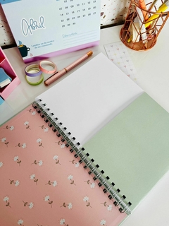Caderno verde florzinha na internet