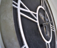 RELOJ V&N 40 cm en internet