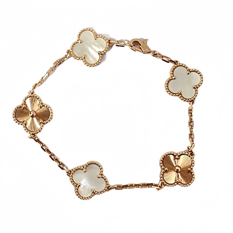 pulsera trebol rosada y blanca