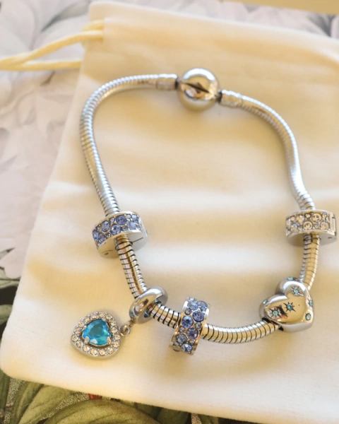 charms brazalete Panda se venden por separado - comprar online