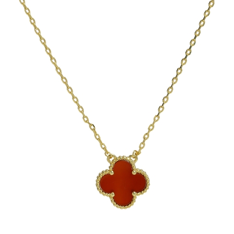 collar trebol dorado y rojo