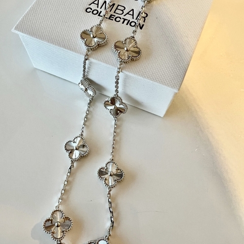 collar trebol plateado - comprar online