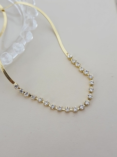 Colar Choker Fita e Zircônias - comprar online