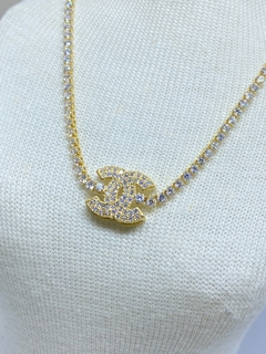 Colar Choker Chanel na internet