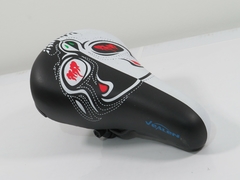 ASIENTO FREESTYLE CALAVERA BICOLOR VADER