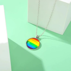 Collar Pride en internet