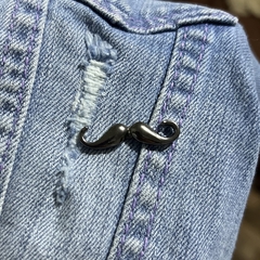 Bigote en internet