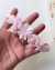 Faixa de meia de seda com flores e laço infantil Ágata | Branca, Rosa - loja online