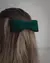 Laço de veludo Magda Verde com ou sem camélia