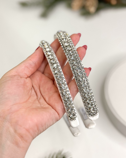 Tiara Bruna Fina com aplicações em Strass - Prata