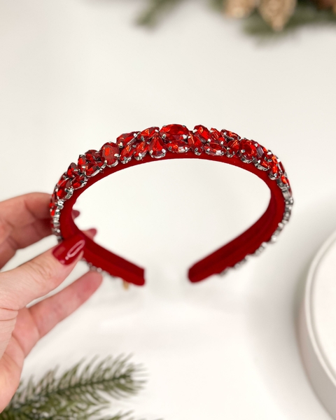 Tiara média com aplicações em Pedraria Vermelha