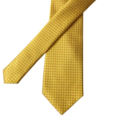 Gravata Tradicional Amarelo Ouro Trabalhada na internet
