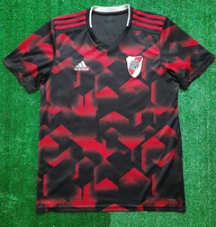 Camiseta alternativa 2019 negra y roja sin Axion
