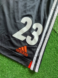 Short negro 2021/2022 en internet