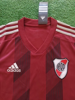 Camiseta alternativa 2019 bordo sin publicidad nueva con etiqueta - comprar online