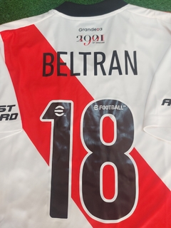 Camiseta titular 2022 #18