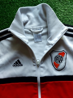 Campera athem 2020 en internet
