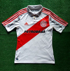 Camiseta titular 2011 #8