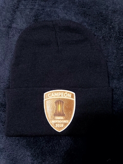 Gorro de lana Campeon 2018 en internet