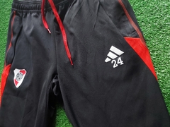Pantalon 2023 / 2024 #24 en internet