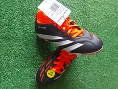 Botines Predator Club FxG 2024