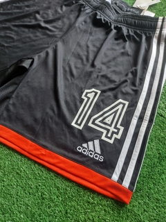 Short titular 2022/2023 estampado