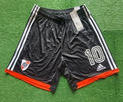 Short titular 2022/2023 estampado - tienda online