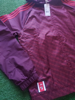 Campera Rompeviento 2024 / 2025 en internet
