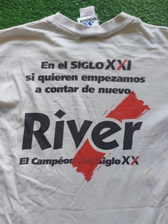 Remera "Campeón del Siglo" en internet