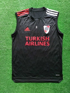 Musculosa entrenamiento negra 2021 talle M