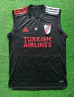 Musculosa entrenamiento negra 2021 talle M en internet