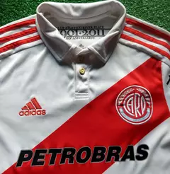 Camiseta titular 2011 #8