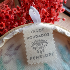 Quadro bastidor bordado - Mar doce Lar