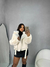 Jaqueta Feminina Com Spike Peluciada Moda Blogueira - comprar online