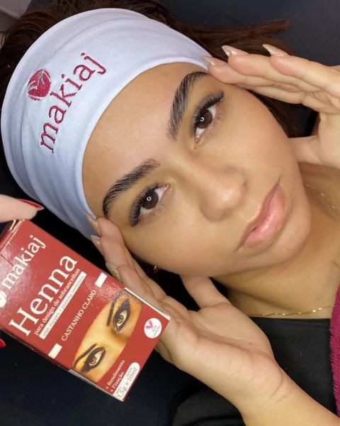 Henna Makiaj Castanho Claro