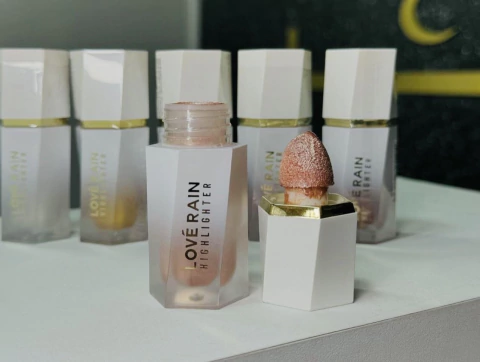 Iluminador Shine - Love Rain