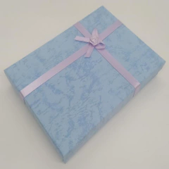 Cajita decorada 13cm x 18cm