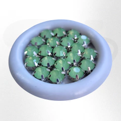 Imagen de Gemas redondas opacas con base 8mm x 25 unidades