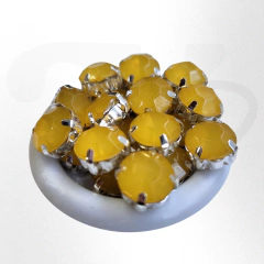 Imagen de Gemas redondas opacas con base 10mm x 25 unidades