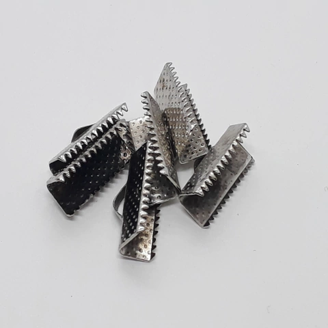 Piraña 16mm niquel x 50 unidades