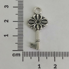 Dije llave x 25grs aprox