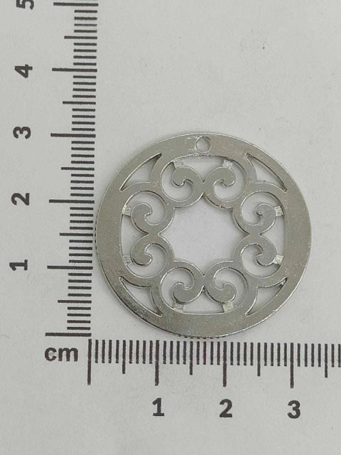 Dije medalla con detalles x 25 grs.