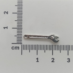 Dije llave inglesa x 25 gramos