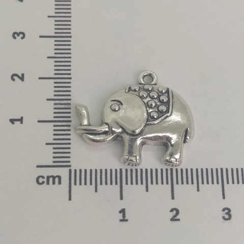 Dije elefante mediano x 25 grs.