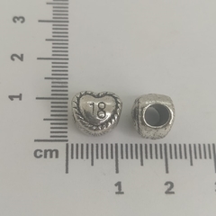 Pasante separador corazón 18 años x 25 grs.