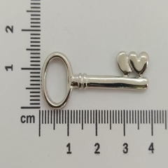 Dije llave con corazones x 25 gramos