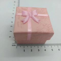 Cajita decorada 4cm x 4cm - Mundo Vas Min
