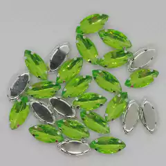 Gema navette brillosa con base navette 4mmx8mm x 25 unidades