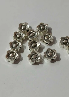 Pasante flor x 25grs 8x8mm - comprar online