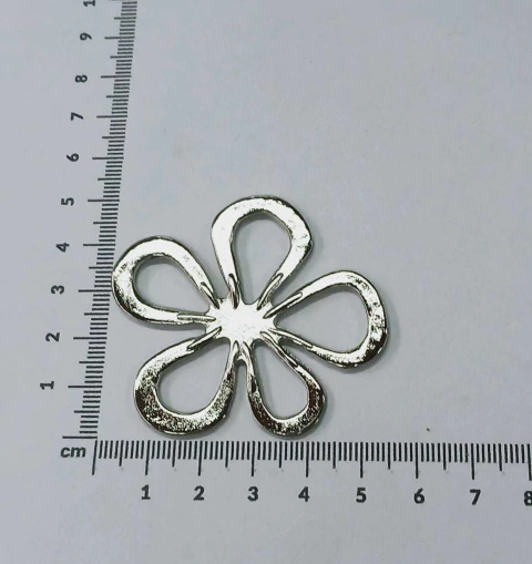 Fundicion flor grande calada 48mm x 58mm X 3 U - comprar online